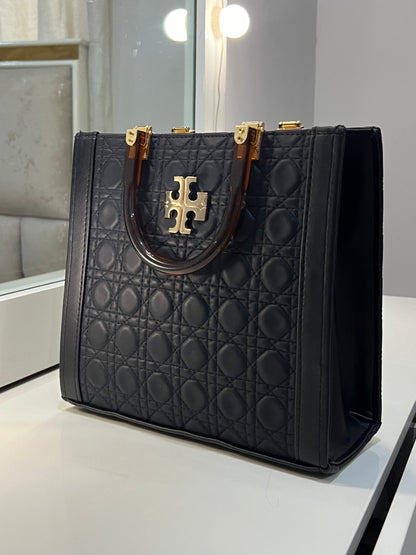 De Quli Black Handbag