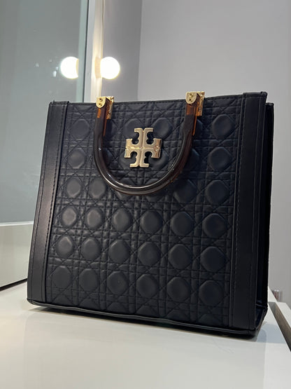 De Quli Black Handbag