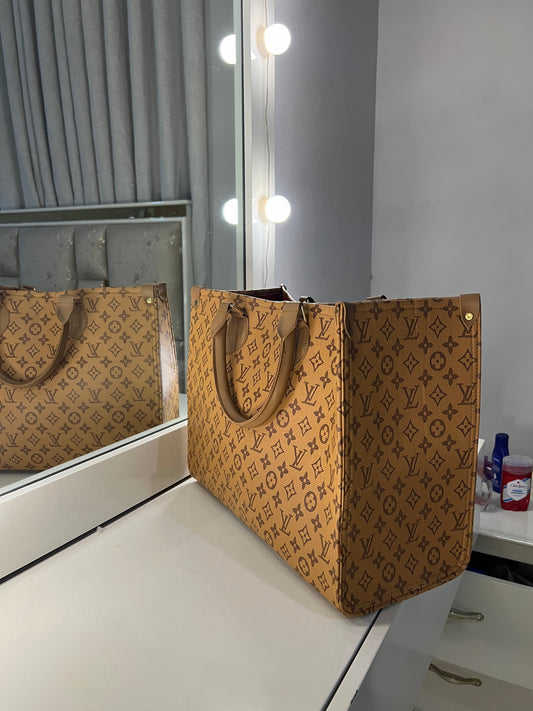 Brown tote